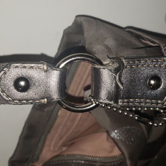 Coach - Picture 3 of 8